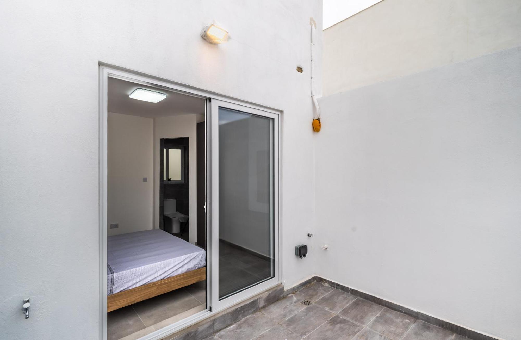 Penthouse In St. Paul'S Bay Apartment Bagian luar foto